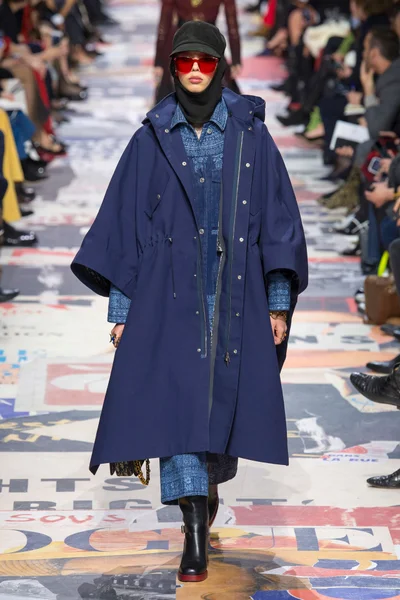 Look 40
